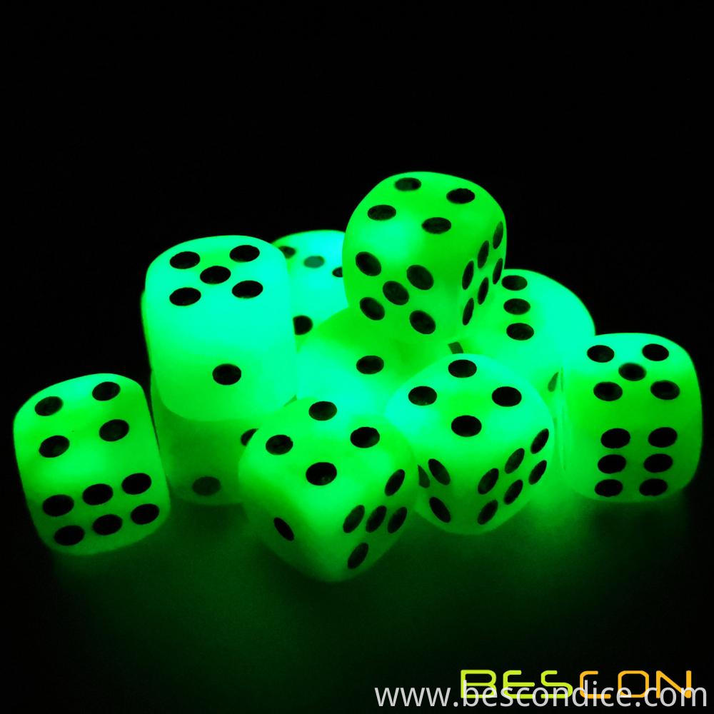 Luminous Jade Glowing 6 Sides Dice 2 Luminous Jade Glowing 6 Sides Dice 2